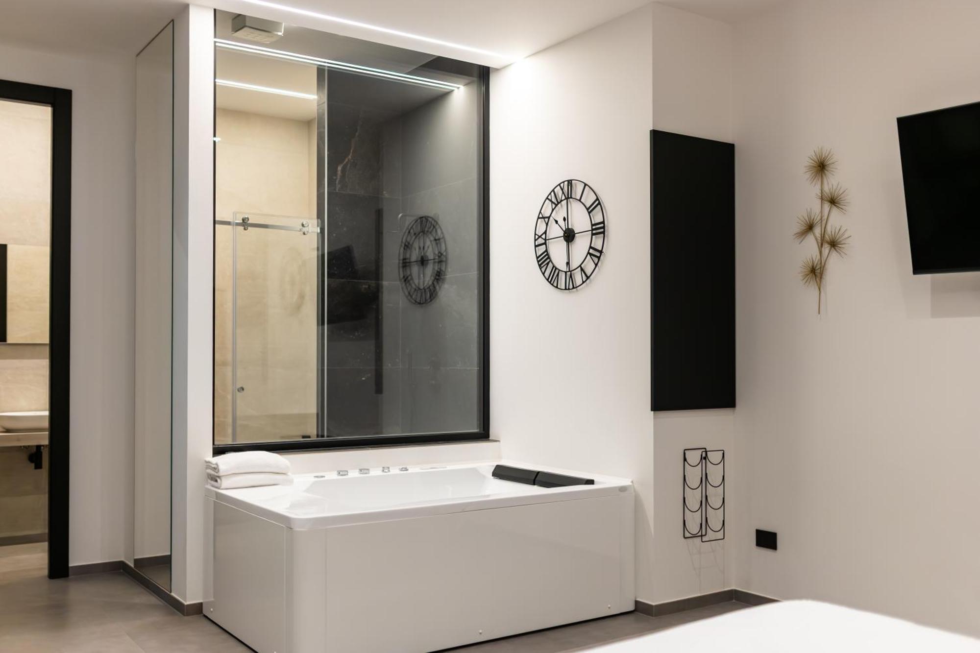 Luxury Suite New Look Monopoli Exterior foto